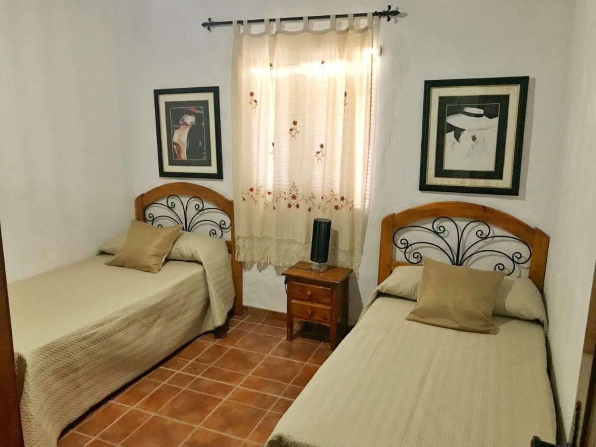 Villa Las Mercedes 内尔哈 外观 照片